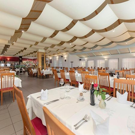 Restaurant Bric Dekani Eksteriør billede